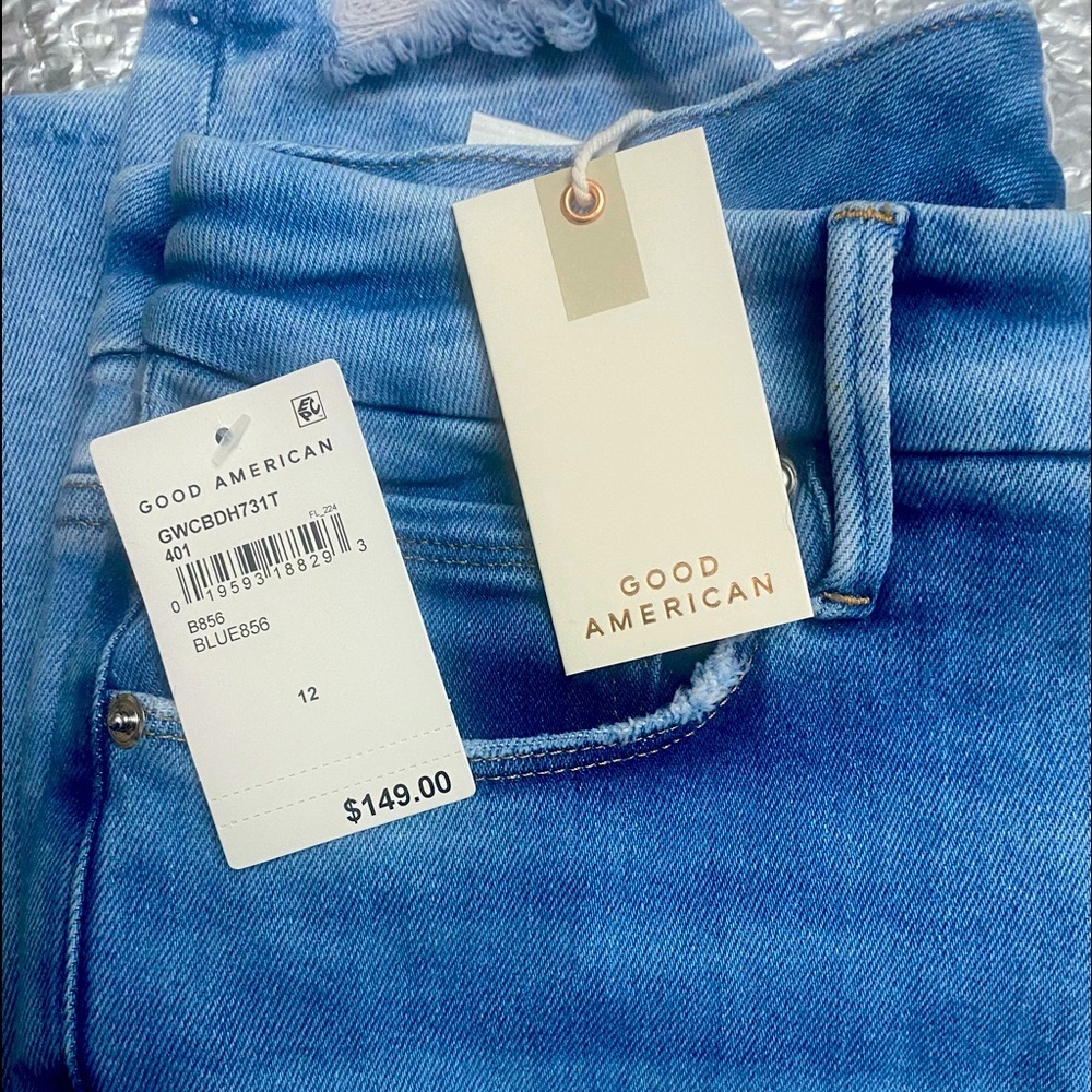 Good American waist size 12/31 jeans NEW